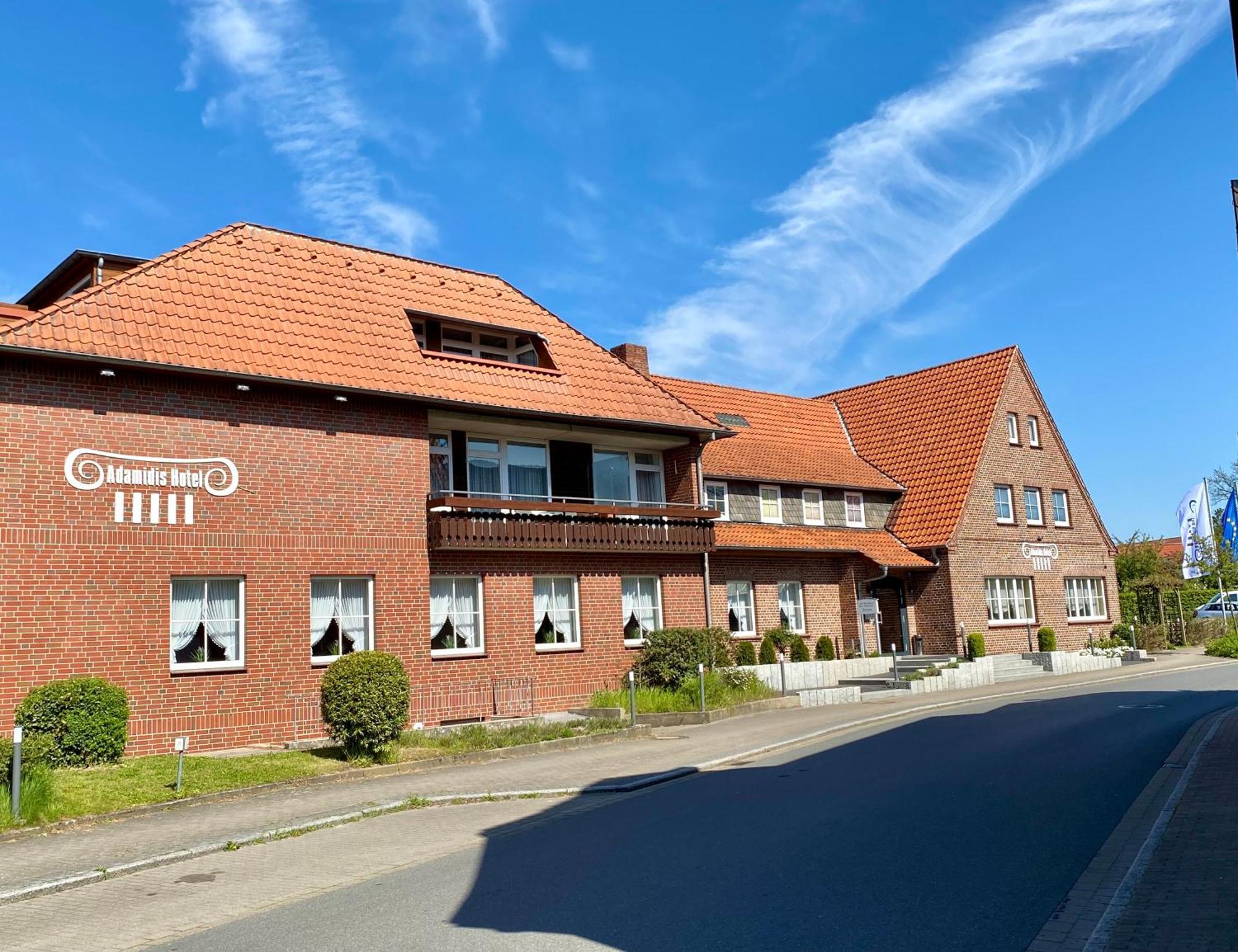Adamidis Hotel Altenmedingen Экстерьер фото