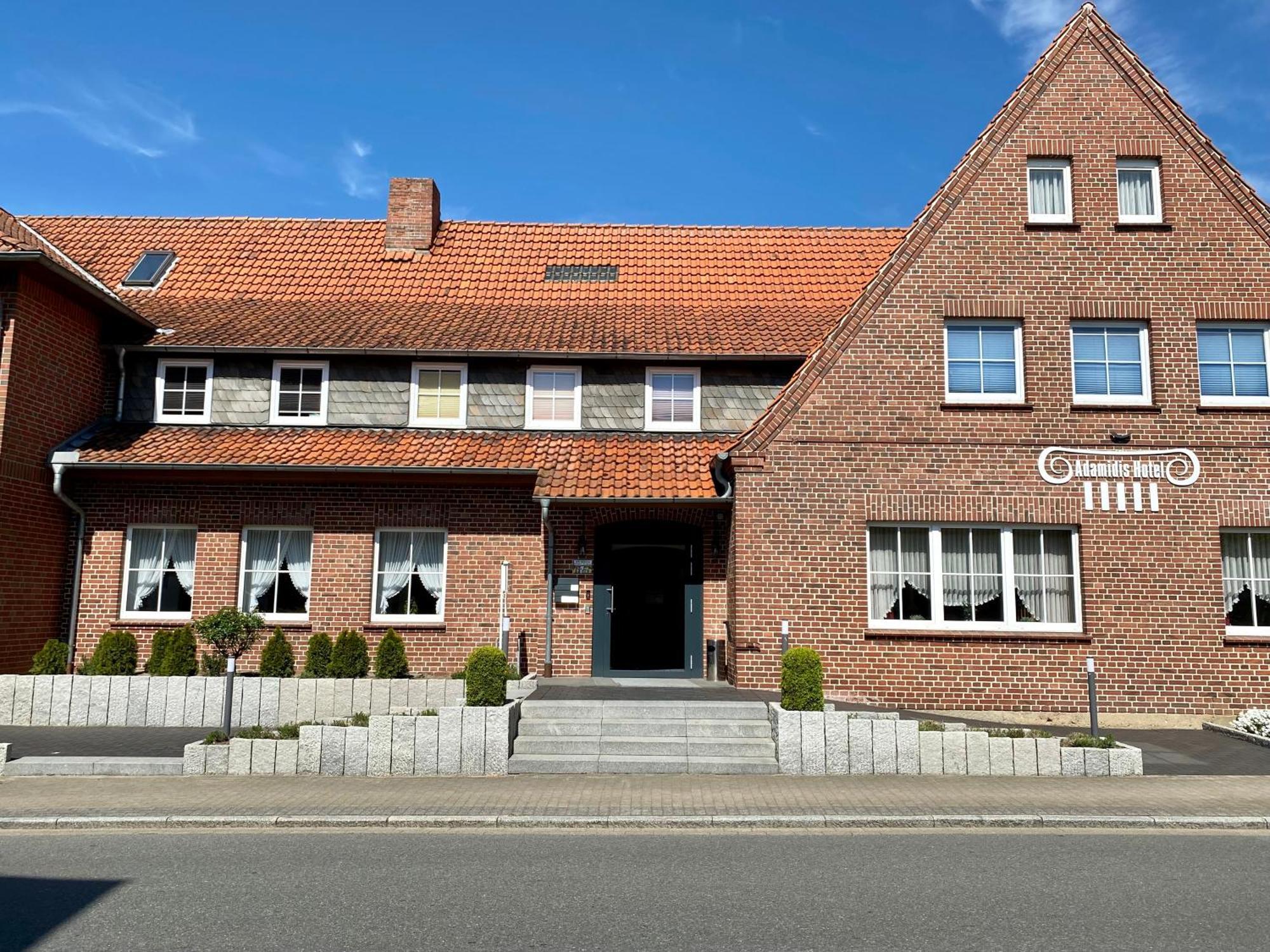 Adamidis Hotel Altenmedingen Экстерьер фото