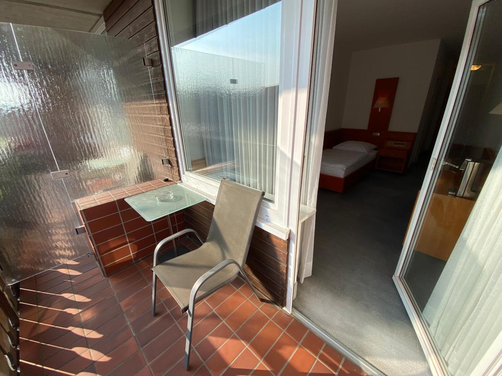 Adamidis Hotel Altenmedingen Экстерьер фото